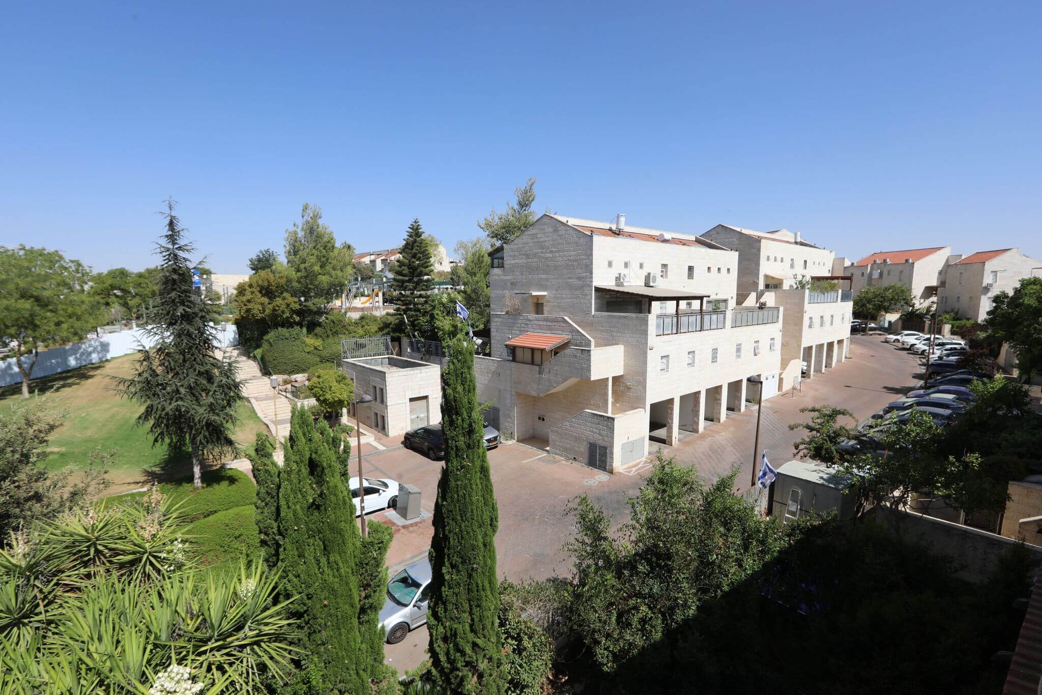 צימוקי נכסים ירושלים